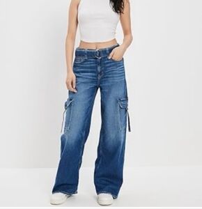 American Eagle Jeans Super High Rise Baggy Wide Leg Cargo Jeans